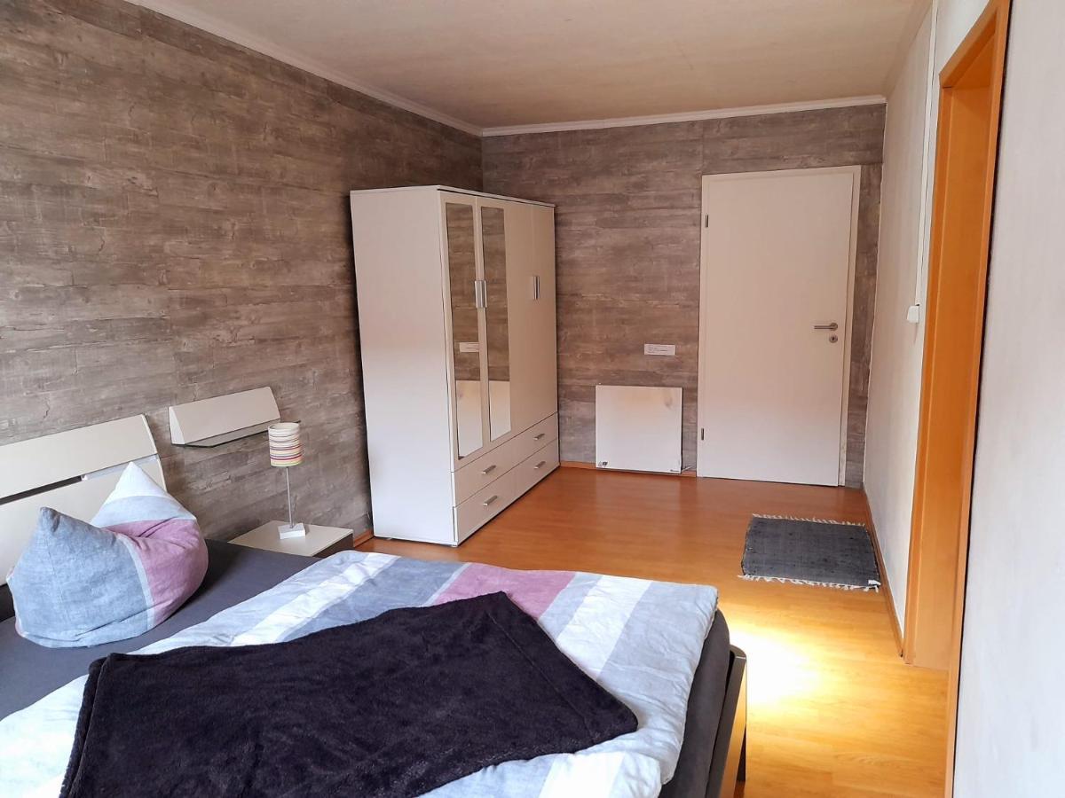 Willkommen In Dem Luftkurort Und Kaesestadt Nieheim Rennstrecke 4Km Entfernt Fewo1 Exterior photo